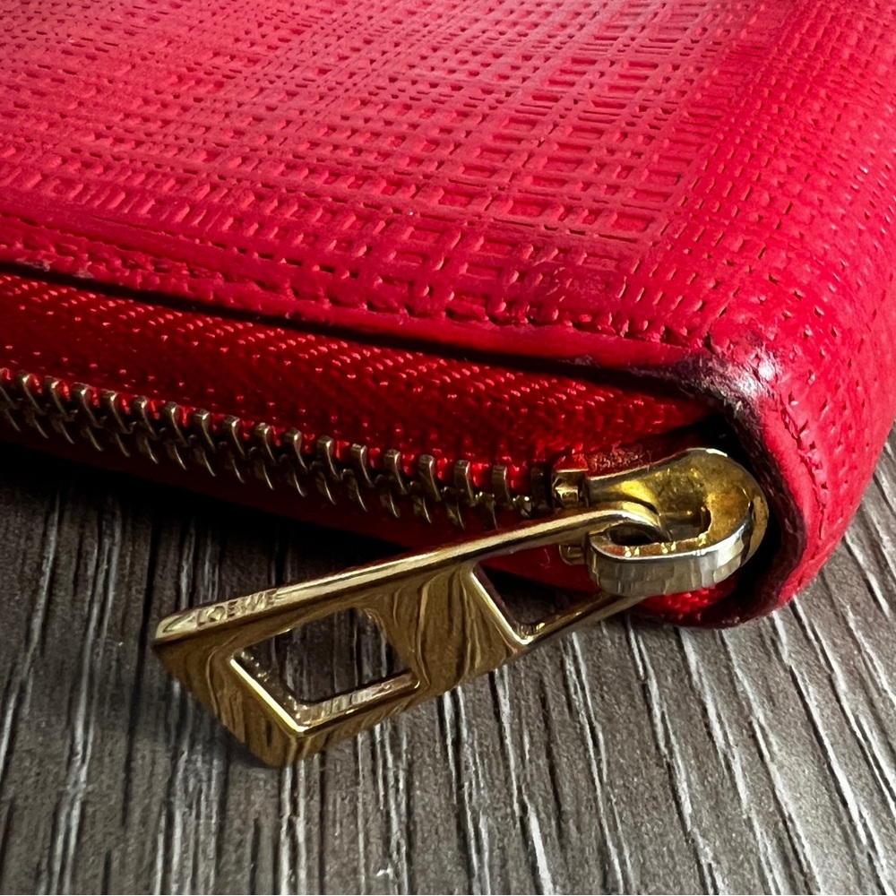Red Loewe Long Wallet - Picture 9 of 14